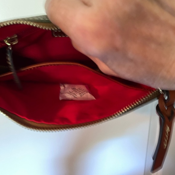 Dooney and Burke small pocket book - Picture 2 of 2